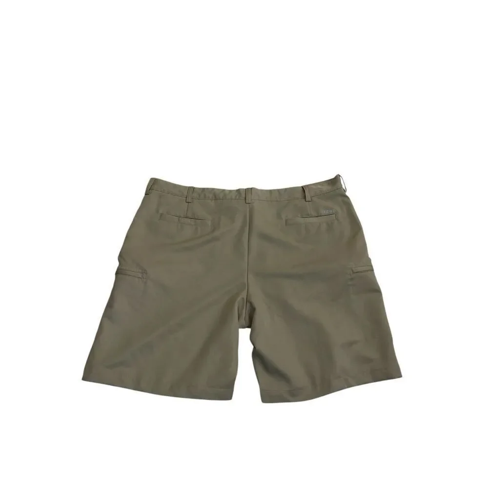 IZOD Men's Flat Front Performance Cargo Golf Shorts Khaki Size 42